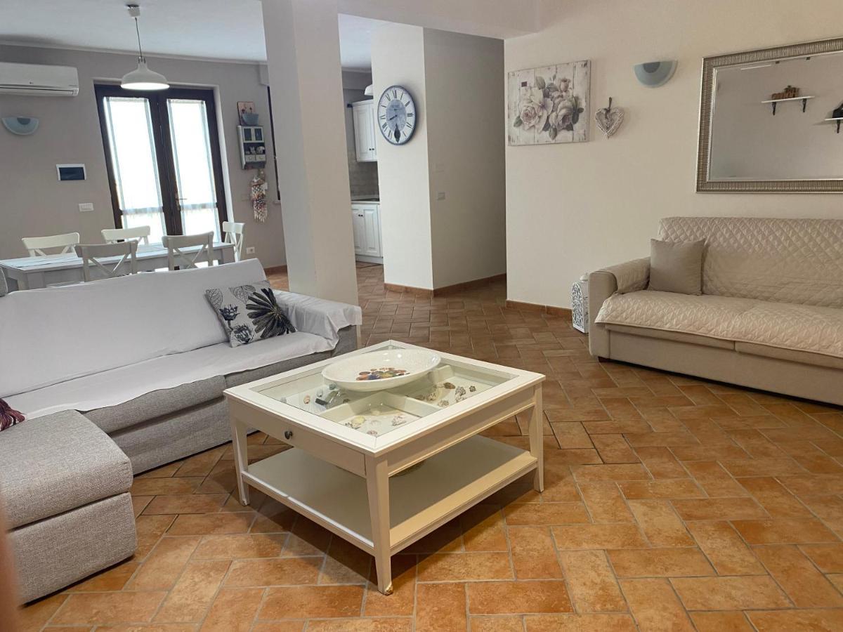 Agriturismo Colle D' Oro เปชชาโรมานา ภายนอก รูปภาพ