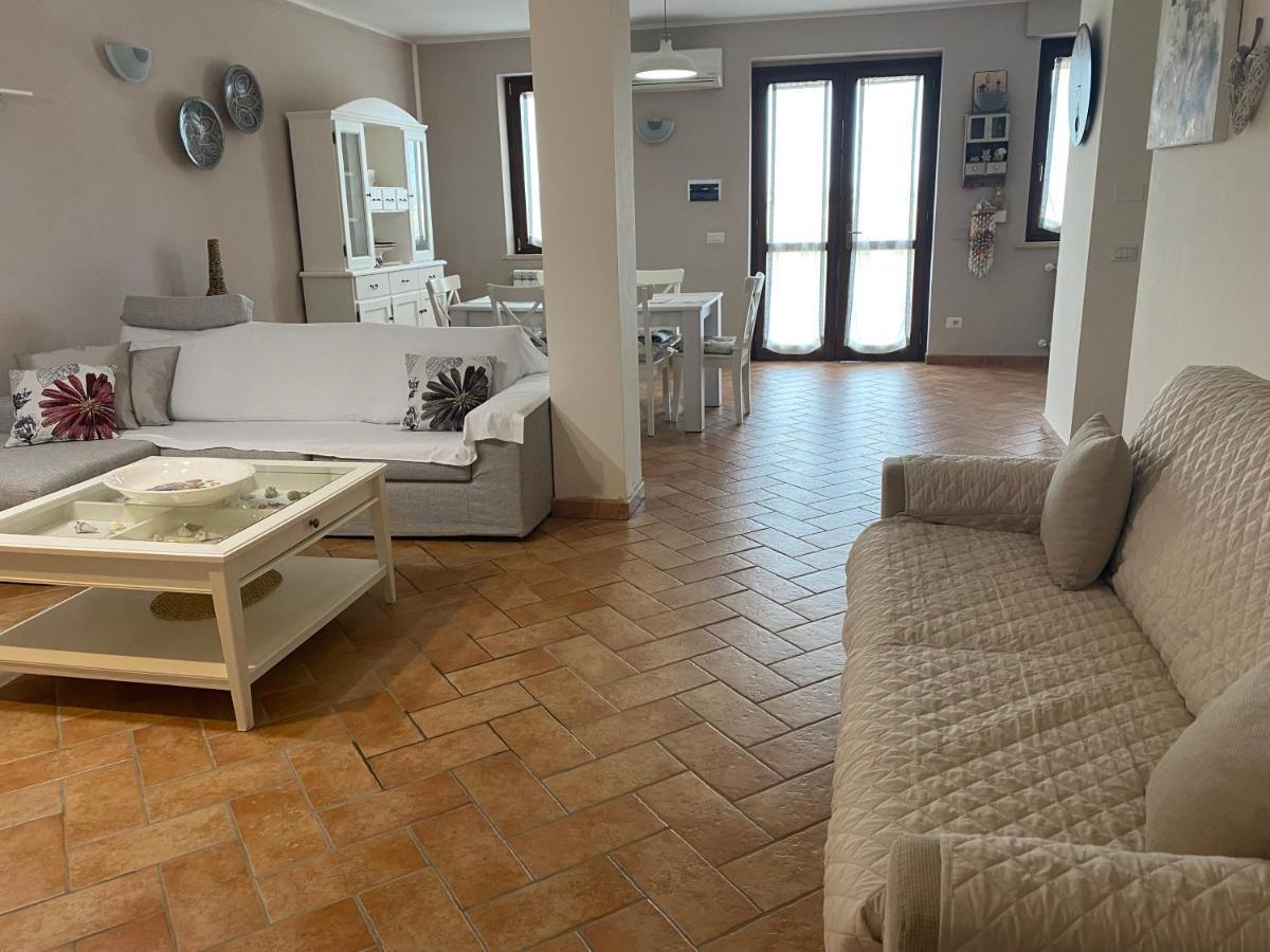 Agriturismo Colle D' Oro เปชชาโรมานา ภายนอก รูปภาพ
