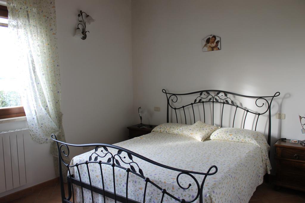 Agriturismo Colle D' Oro เปชชาโรมานา ห้อง รูปภาพ