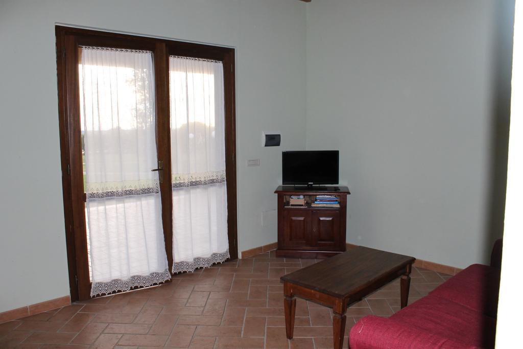 Agriturismo Colle D' Oro เปชชาโรมานา ห้อง รูปภาพ