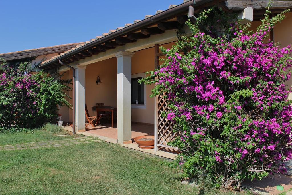 Agriturismo Colle D' Oro เปชชาโรมานา ภายนอก รูปภาพ