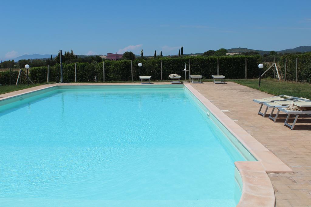 Agriturismo Colle D' Oro เปชชาโรมานา ภายนอก รูปภาพ
