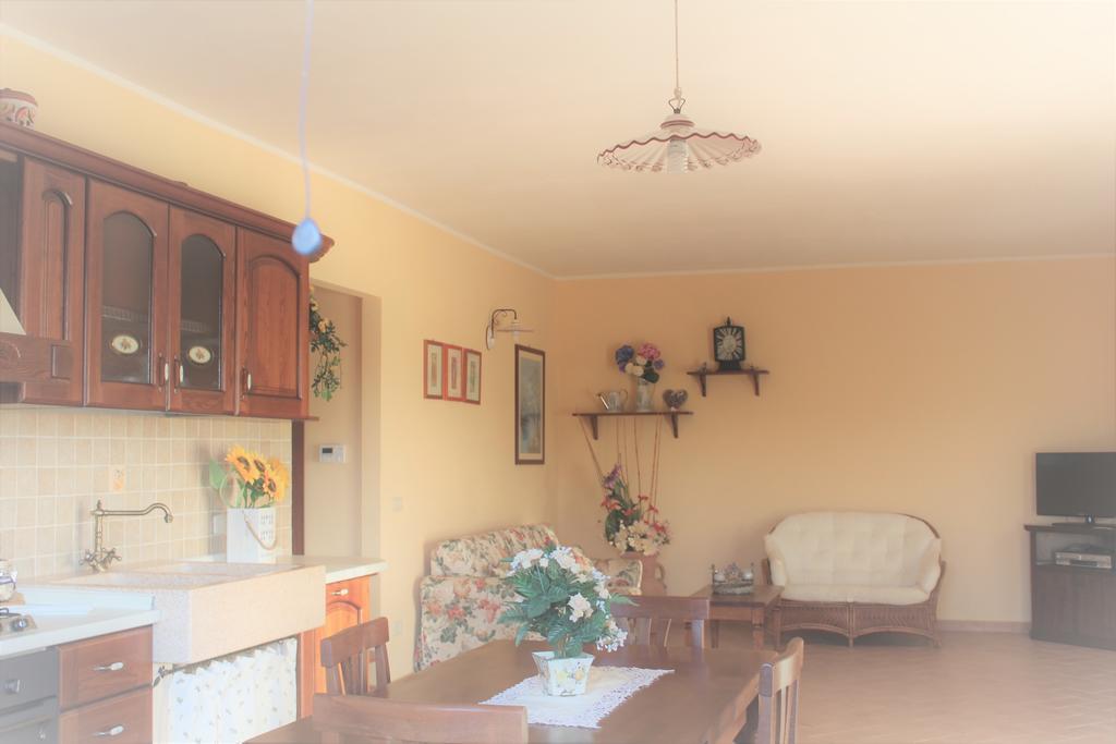 Agriturismo Colle D' Oro เปชชาโรมานา ภายนอก รูปภาพ
